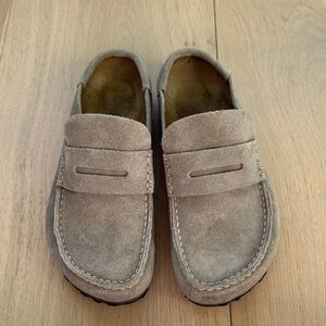 Birkenstock Naples Wrapped
Suede Leather in Taupe